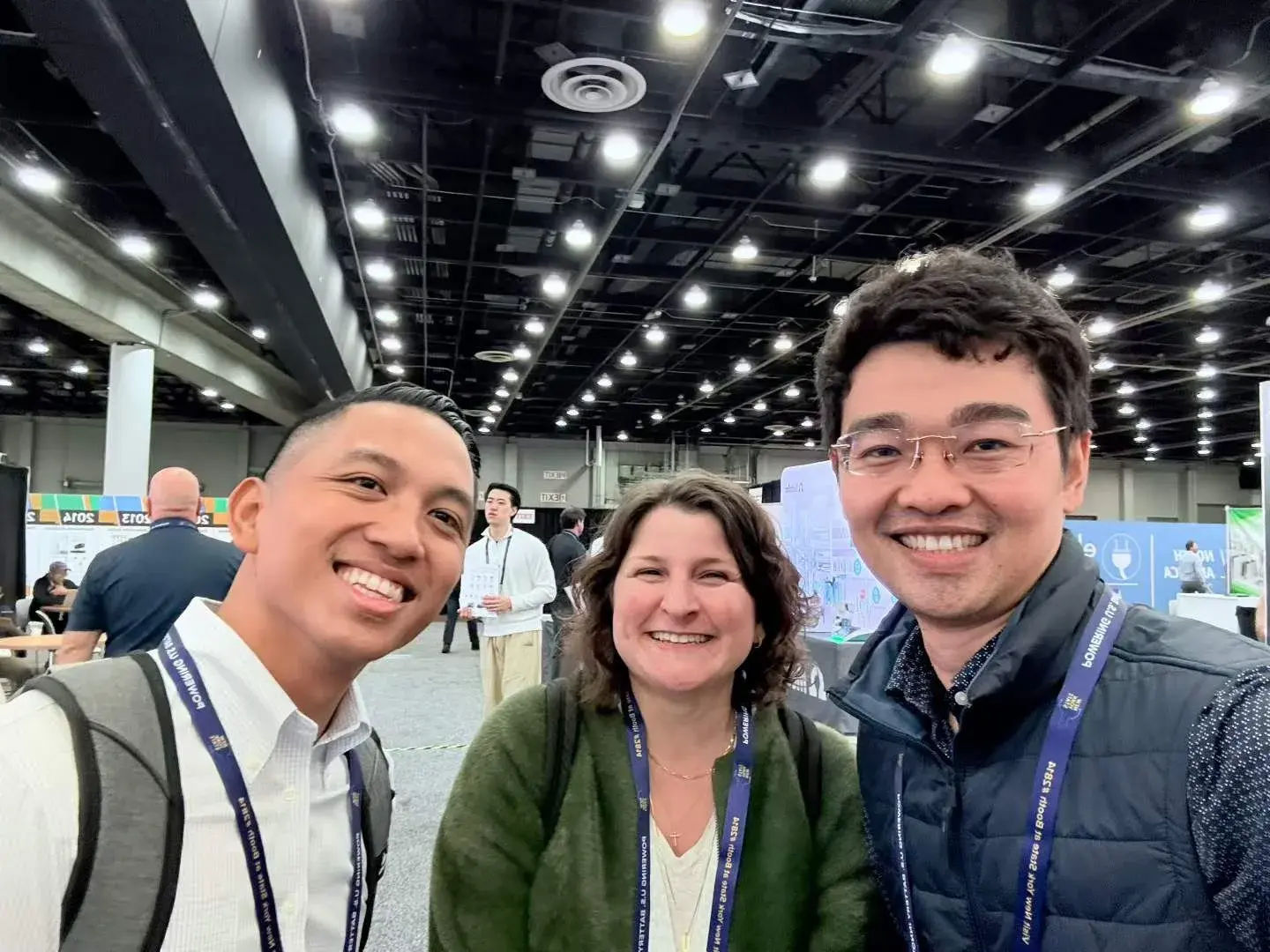 The Battery Show North America 2026 | IEST Showcases Full-Chain Battery Testing Solutions in Detroit 6 IEST instrument team member selfie with a visiting partner at The Battery Show North America 2026 booth